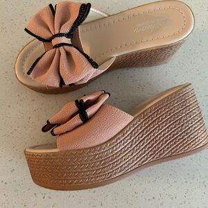 Chic Pink and Black Wedge Shoes with Bow Accent